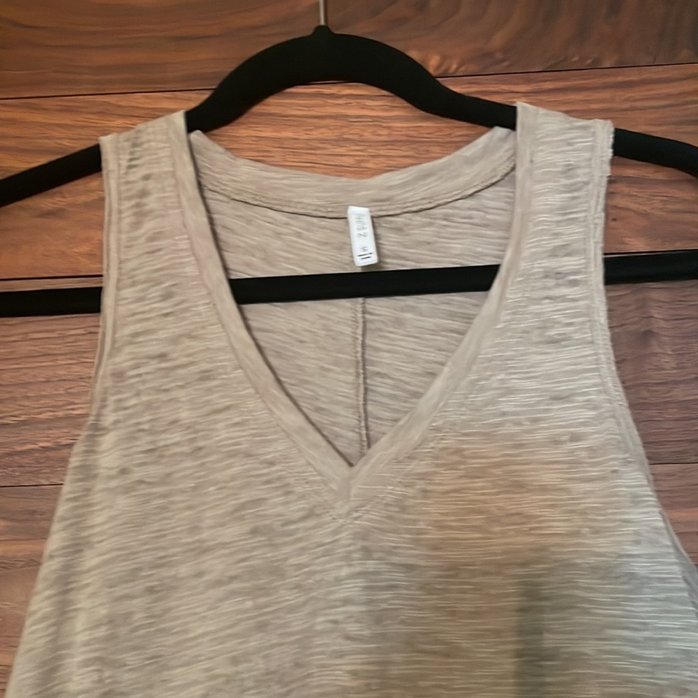 Z Supply cotton slub tank - Picture 2 of 2